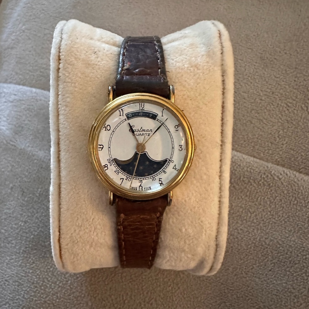 Elegant Gold and Brown Women's Watch